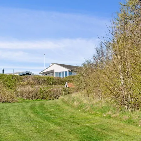 Peetu - 200m To The Fjord By Interhome * Doverodde