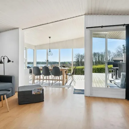 Peetu - 200m To The Fjord By Interhome Doverodde