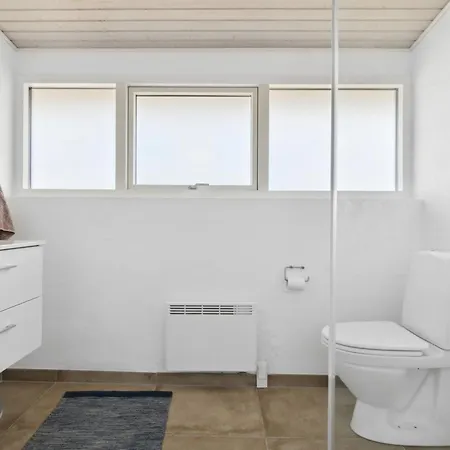 Peetu - 200m To The Fjord By Interhome * Doverodde